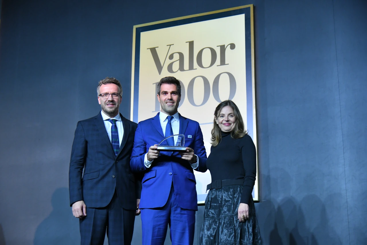 A Elecnor do Brasil venceu o prêmio do VALOR 100